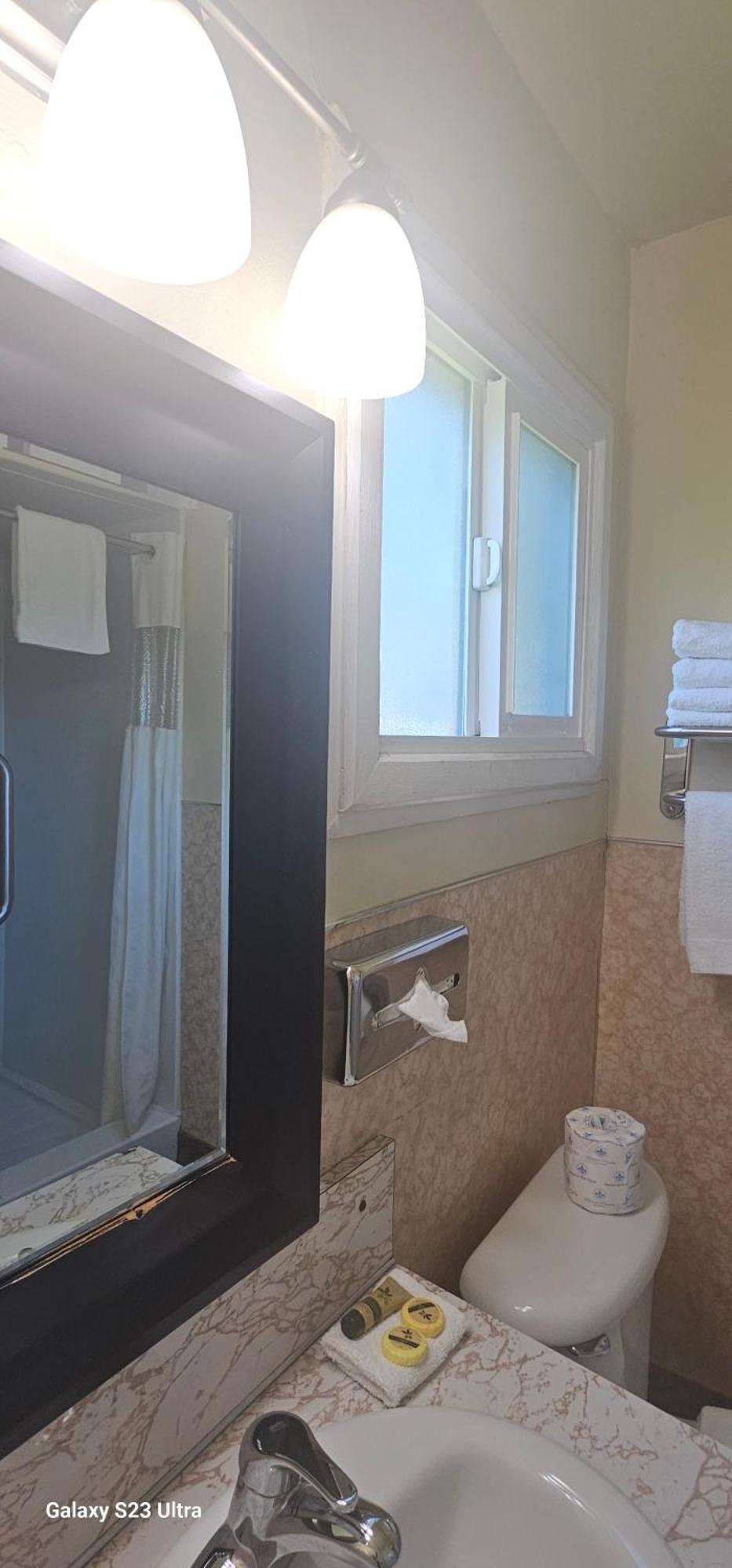 North Coast Inn Кресент-Сити Экстерьер фото